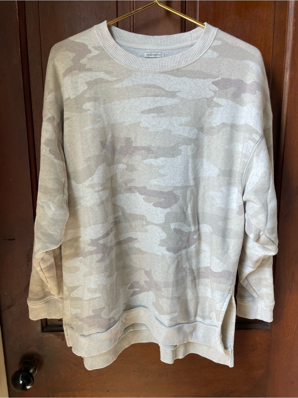 American Eagle women's small camouflage jegging fit sweatshirt